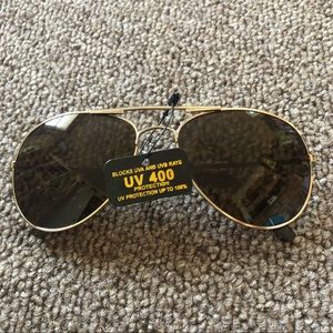 New Gold Rim Black Lens Aviator Sunglasses